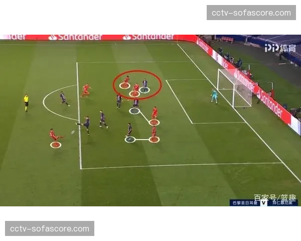 复盘巴黎胜局：对手高位防线后的空档被反复利用