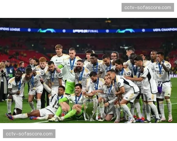 前瞻:欧战聚焦——皇马与帕纳辛奈科斯的欧冠篮球联赛半决赛对决 前瞻:欧战聚焦——皇马与帕纳辛奈科斯的欧冠篮球联赛半决赛对决