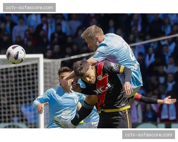 战术分析：哈维-阿隆索的皇家社会如何用高位逼抢逼平巴萨